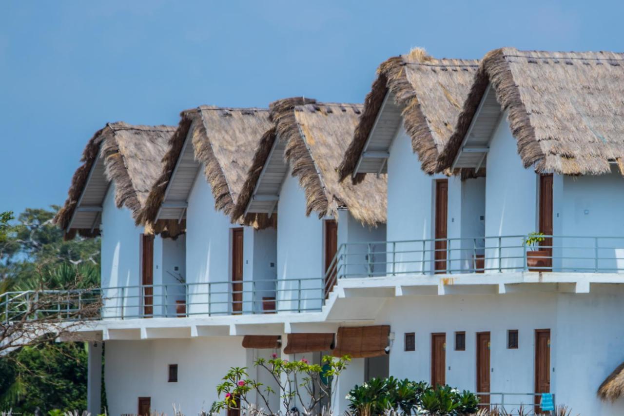 Oruwa Boutique Villas Arugam Bay Exterior photo